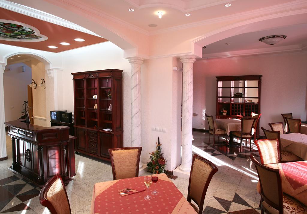 Garni Hotel Andjelika Крагуевац Екстериор снимка